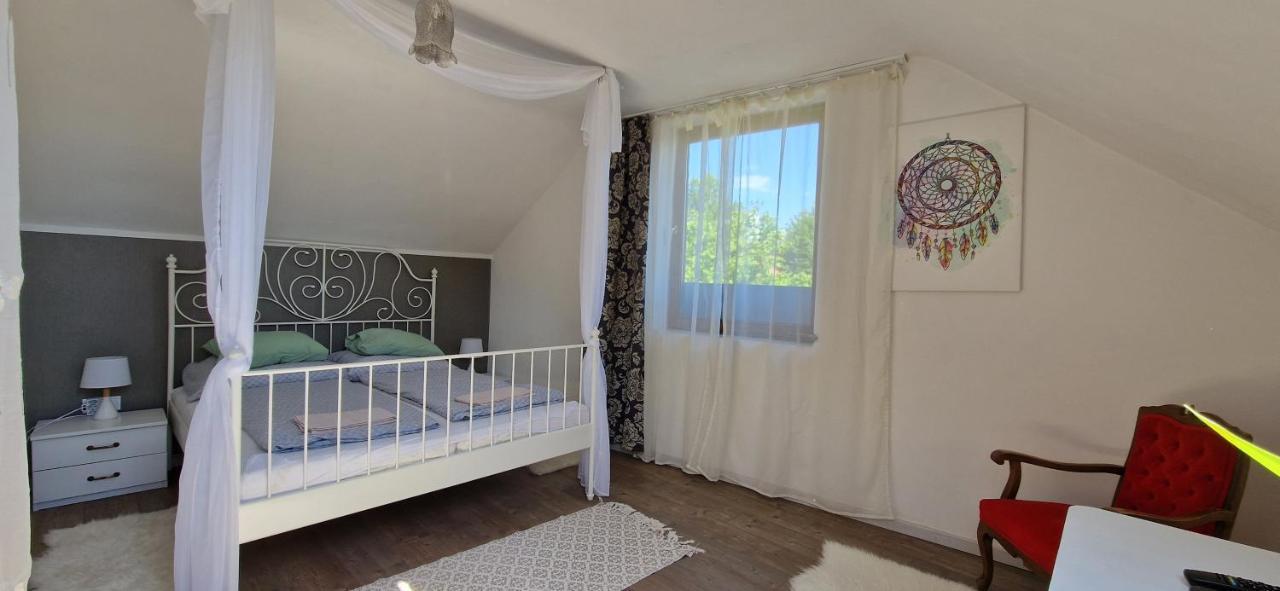 Boholand Apartman Eger Exterior foto